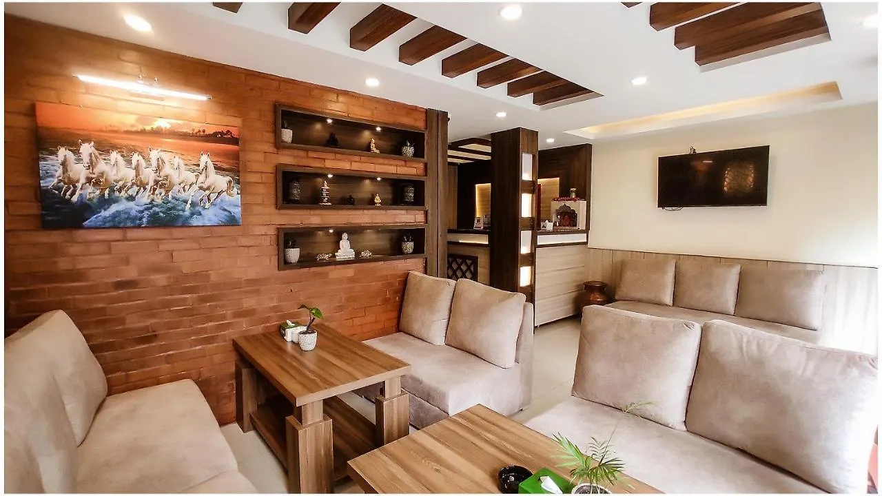 לינה וארוחת בוקר קטמנדו Satkar Boutique Home